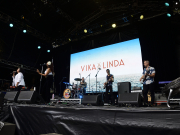 Vika & Linda - Red Hot Summer Tour. Sun 26/3/2023. Bella Vista Farm. Copyright Greg Foster (Aussie Greg)
