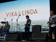 Vika & Linda - Red Hot Summer Tour. Sun 26/3/2023. Bella Vista Farm. Copyright Greg Foster (Aussie Greg)