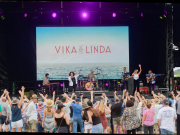 Vika & Linda - Red Hot Summer Tour. Sun 26/3/2023. Bella Vista Farm. Copyright Greg Foster (Aussie Greg)