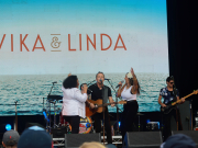 Vika & Linda - Red Hot Summer Tour. Sun 26/3/2023. Bella Vista Farm. Copyright Greg Foster (Aussie Greg)